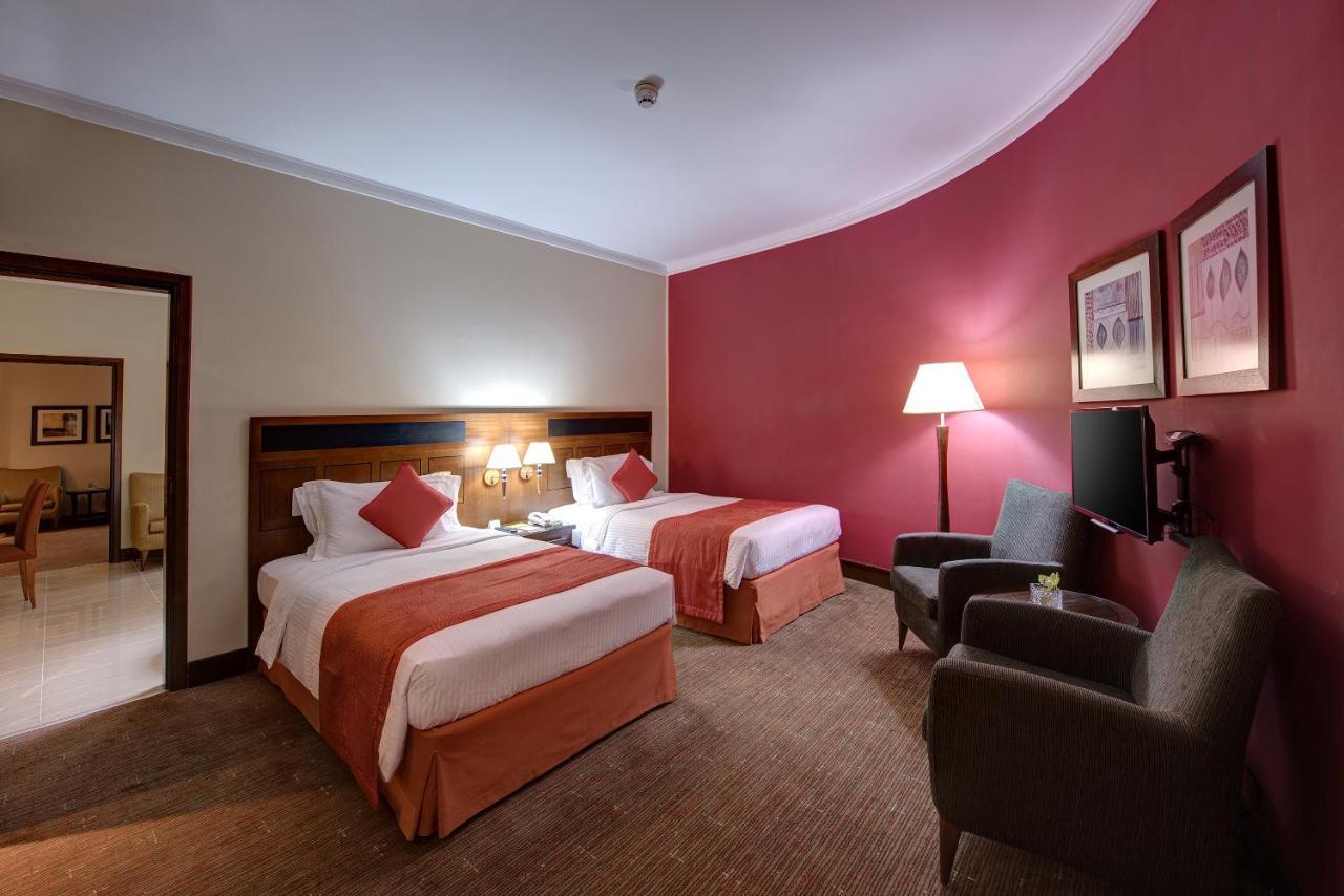 J5 Rimal Hotel Apartments Dubai Bagian luar foto